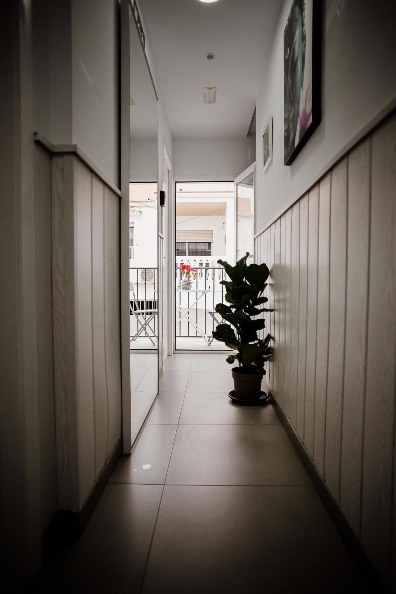 Apartamentos Turisticos Mastil 16 Malaga Exterior photo