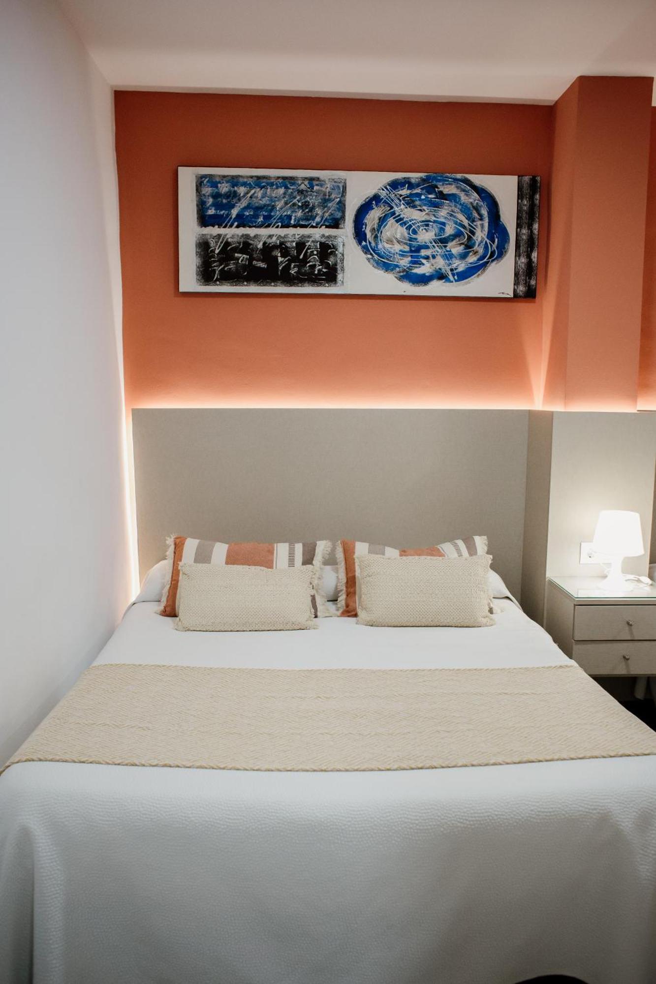 Apartamentos Turisticos Mastil 16 Malaga Exterior photo