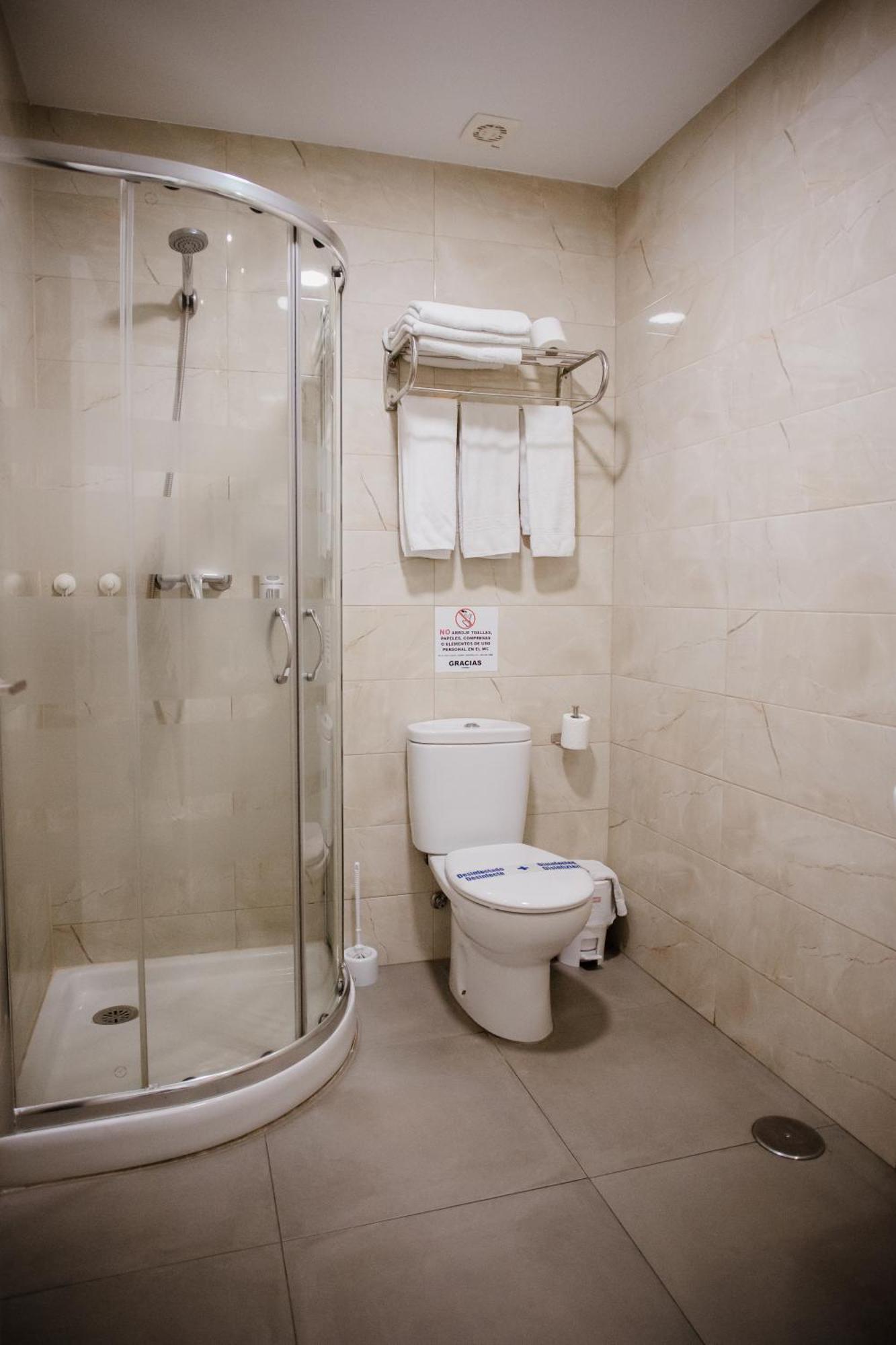 Apartamentos Turisticos Mastil 16 Malaga Exterior photo