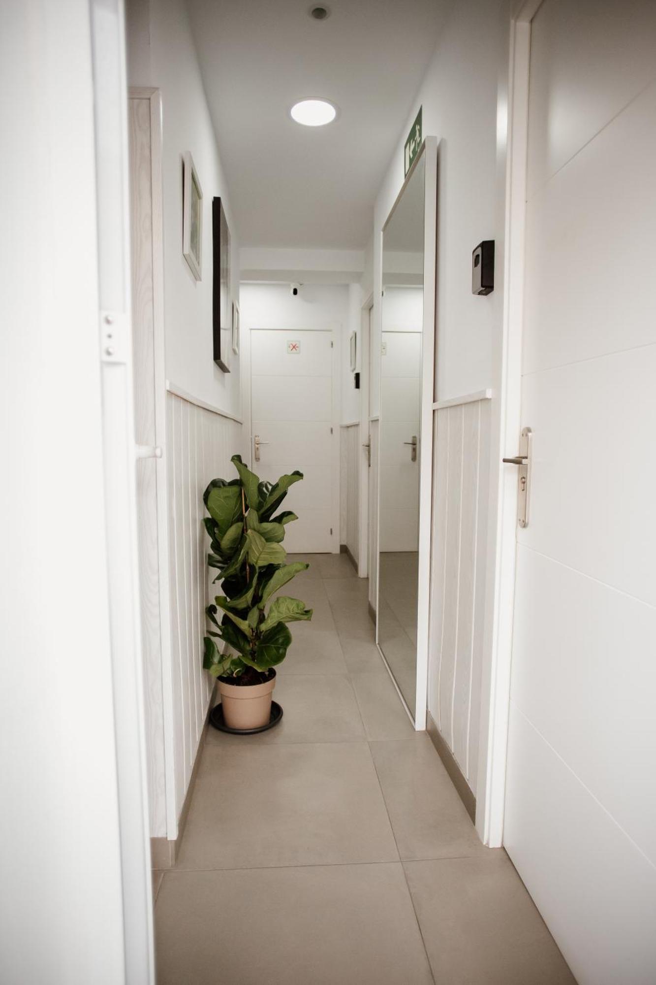 Apartamentos Turisticos Mastil 16 Malaga Exterior photo